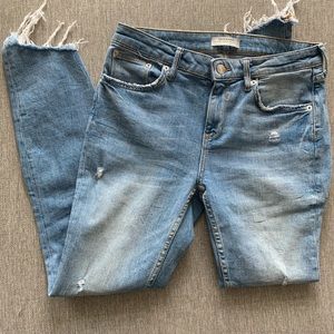 Zara frayed bottom jeans